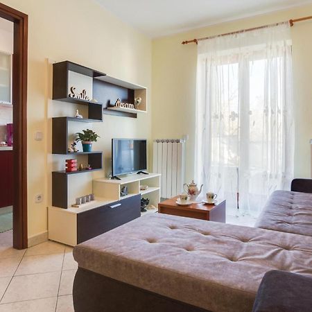 Amazing Apartment In Porec With Kitchen Экстерьер фото