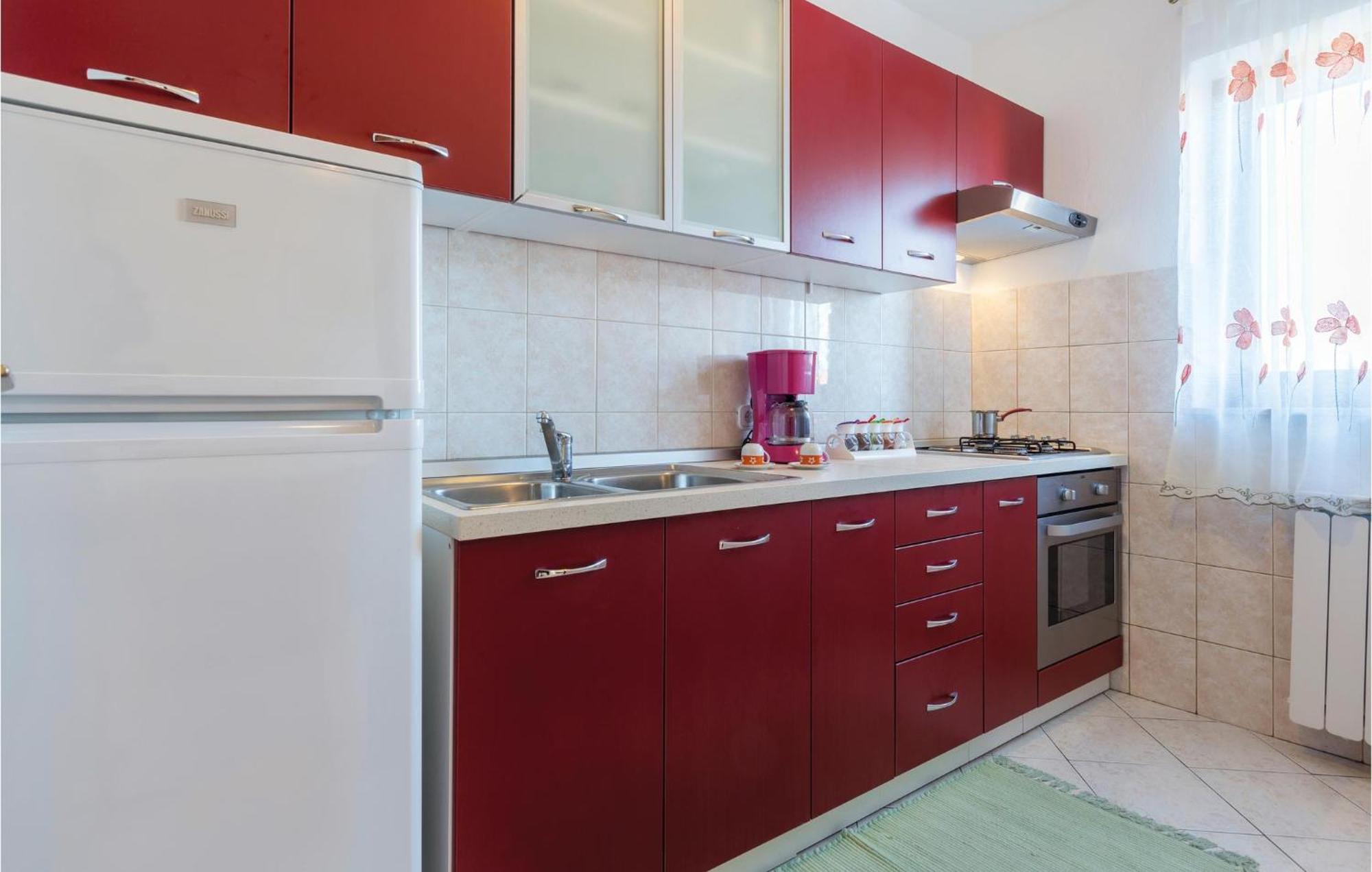 Amazing Apartment In Porec With Kitchen Экстерьер фото